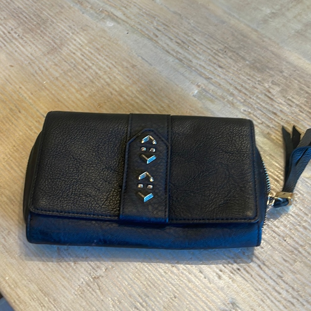 Stella and Dot wallet clutch